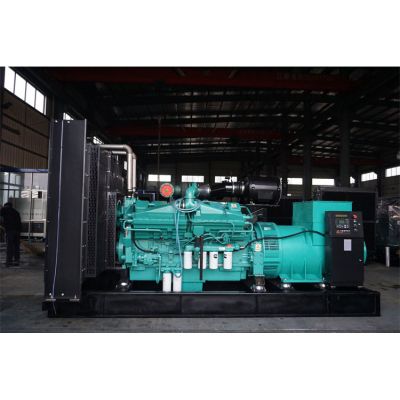 1000kw重慶康明斯柴油發(fā)電機(jī)組-重慶康明斯12缸柴油機(jī)KTA38-G9柴油發(fā)電機(jī)組,缸徑/行程：159/159mm,柴油發(fā)電機(jī)組水冷發(fā)動(dòng)機(jī)功率1089KW,柴油發(fā)電機(jī)組配套馬拉松斯坦福發(fā)電機(jī)。廠價(jià)直銷歡迎選購：13773399855。