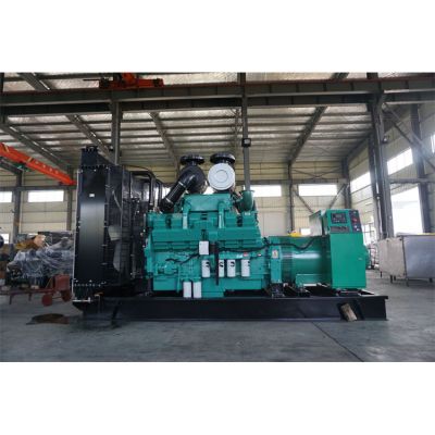 工廠直銷450KW柴油發(fā)電機(jī)，品牌有無錫動(dòng)力、通柴、三菱、道依茨等柴油發(fā)電機(jī)組。廠價(jià)直銷歡迎選購：13773399855。
