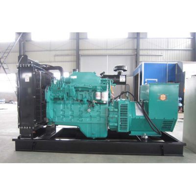 150kw東風康明斯柴油發電機組-東風康明斯6缸柴油機6CTA8.3-G2柴油發電機組,缸徑/行程：114/135mm,柴油發電機組水冷發動機功率163KW,柴油發電機組配套馬拉松斯坦福發電機。廠價直銷歡迎選購：13773399855。