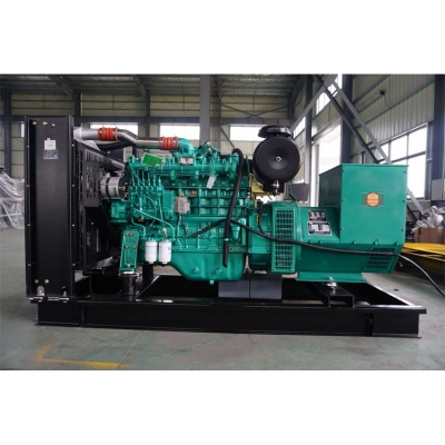 150kw玉柴柴油發(fā)電機(jī)組-玉柴6缸柴油機(jī)YC6A230-D30柴油發(fā)電機(jī)組,缸徑/行程：108/132mm,柴油發(fā)電機(jī)組水冷發(fā)動(dòng)機(jī)功率171KW,柴油發(fā)電機(jī)組配套馬拉松斯坦福發(fā)電機(jī)。廠價(jià)直銷歡迎選購(gòu)：13773399855。